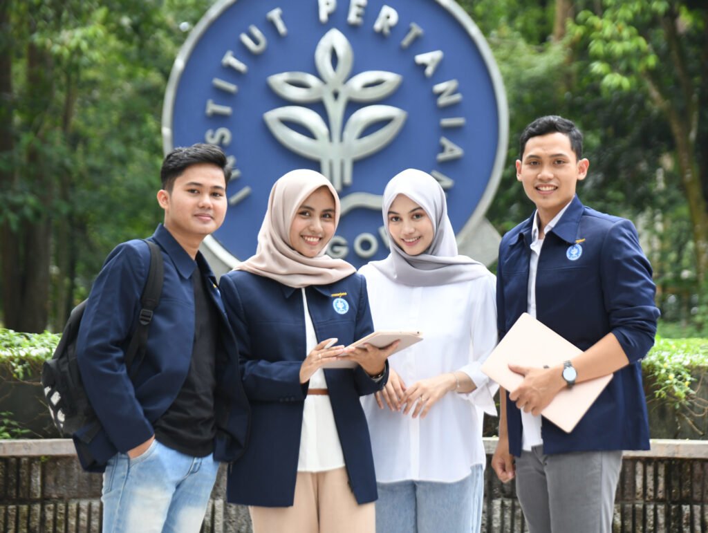 Fakultas Kehutanan IPB Dan 10 Kampus Lainnya Raih Peringkat Kampus ...