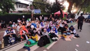 Demo di gedung KPU