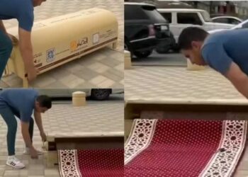 Karpet Salat Arab Saudi