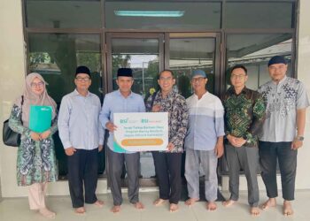 BSI Serahkan bantuan ke masjid Al Jihad Banjarmasin