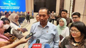 Wamendiktisaintek Fauzan