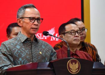 Ketua Dewan Komisioner OJK, Mahendra Siregar