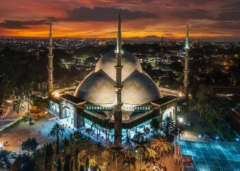 Masjid Raya Al A'zhom