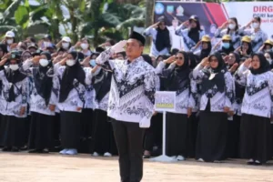 Guru-sertifikasi-akan-dapat-tunjangan-dobel-tahun-ini-1955547098