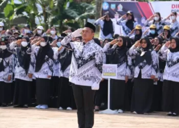 Guru-sertifikasi-akan-dapat-tunjangan-dobel-tahun-ini-1955547098