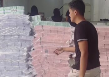Jasa Penukaran Uang Baru Mencapai Rp2 Miliar