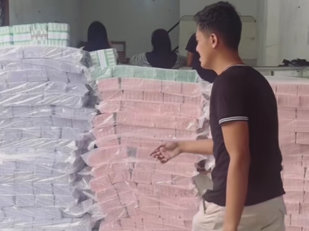 Jasa Penukaran Uang Baru Mencapai Rp2 Miliar