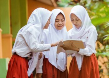 Seragam Gratis