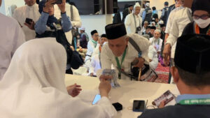 Jemaah Haji Aceh Terima Uang Saku Dari Baitul Asyi