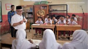 Bantuan Guru Honorer