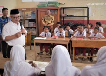 Bantuan Guru Honorer