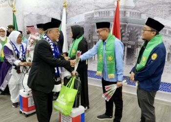 Penyambutan jemaah haji kloter pertama