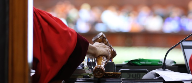 MK Putuskan Pendidikan Dasar di Sekolah Negeri dan Swasta Wajib Gratis