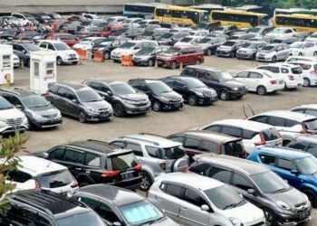 Parkir mobil