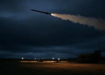Iran Serang Pangkalan Militer AS
