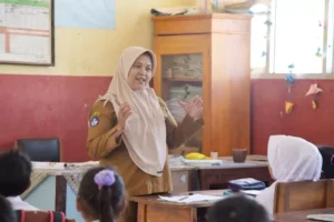 Guru Minta Usia Pensiun Guru Diperpanjang