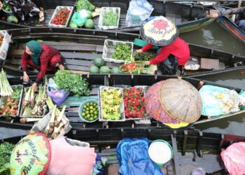 Pasar Terapung Kuin Alalak