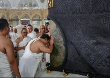 Presiden Prabowo tunaikan umrah