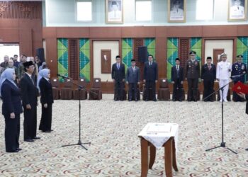 Pelantikan 4 Dewan Komisaris Baru Bank Kalsel