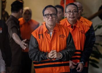 Wamennaker tersangka KPK