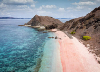 Pink Beach di Labuan Bajo