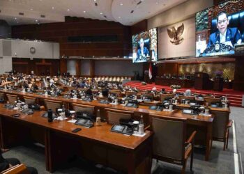 Uang pensiun anggota DPR