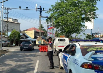 Tilang elektronik di HST