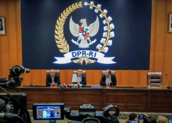 DPR Jawab tuntutan rakyat