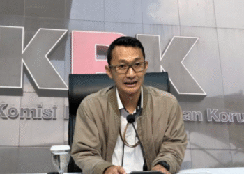 KPK Periksa biro travel