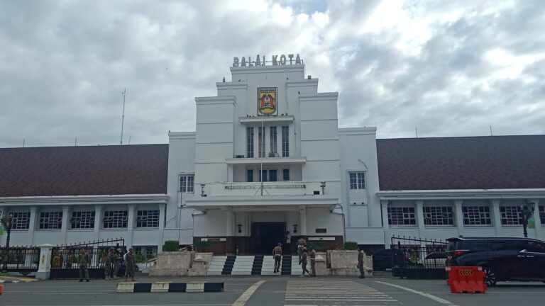 Disebut Menkeu Simpan Uang Rp5,1T di Bank, Pemko Banjarbaru Buka Suara!
