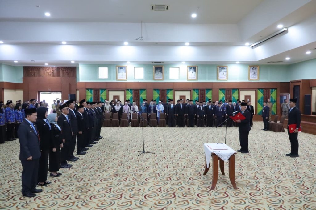 Gubernur Kalsel lantik 11 pejabat di Pemprov Kalsel