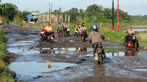 Kalteng jadi provinsi pertama jalan rusak terpanjang di Indonesia