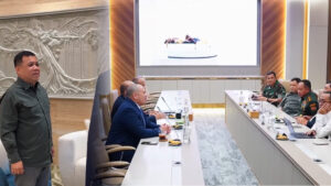 Haji Isam saat rapat bersama Danantara