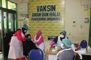 Vaksinasi calon jemaah haji