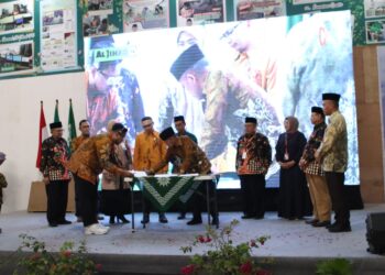 Penandatanganan MoU antara Masjid Al Jihad dengan Bank Syariah Indonesia