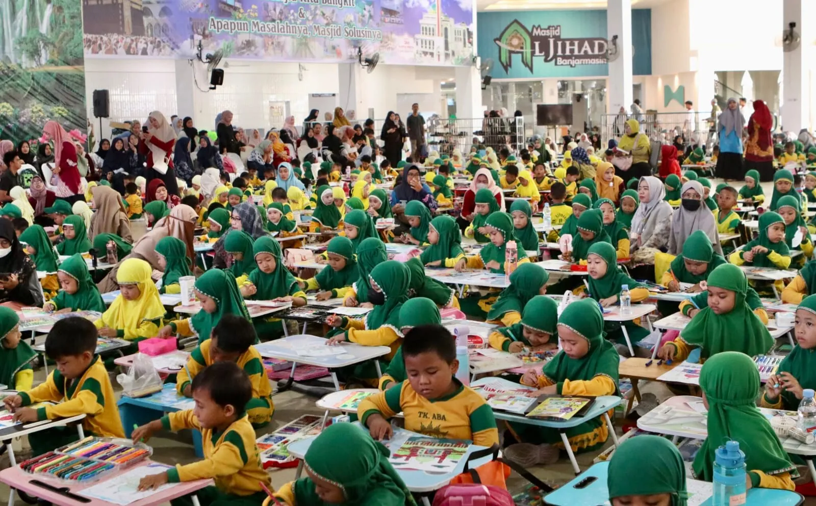 Lomba mewarnai