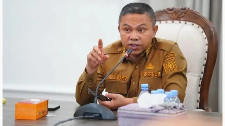 OTT Gubernur Riau