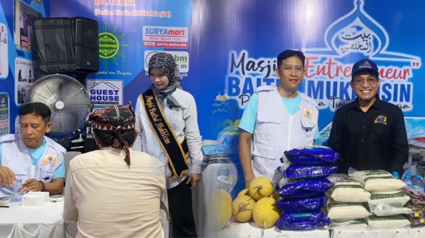 Stand expo Masjid Baitul Mukhlisin dari Ponorogo