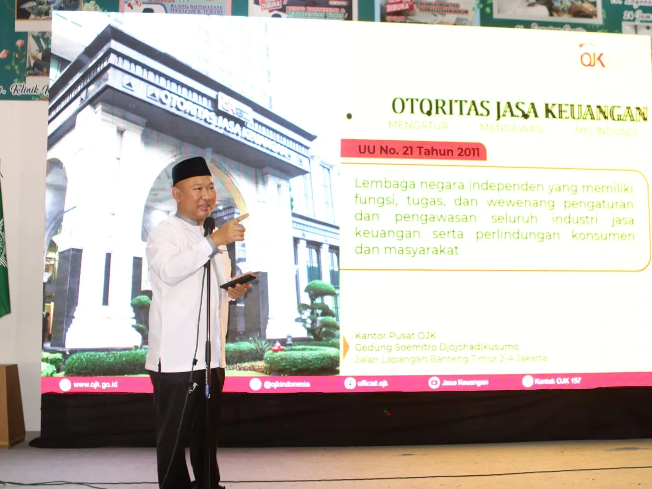 Presentasi OJK
