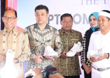 Acara ekspor perdana PT Home Well Indonesia