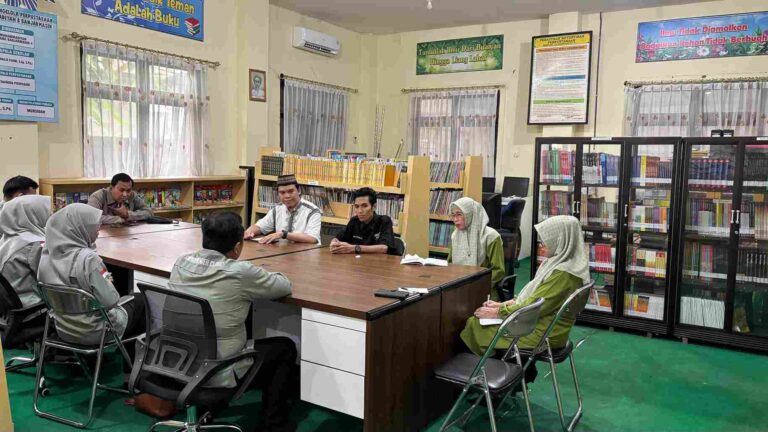 Manajemen Amanah Premier Clinic Lakukan Kunjungan Silaturrahim dengan Takmir Masjid Al Jihad dan Dikdasmen PCM Banjarmasin 4