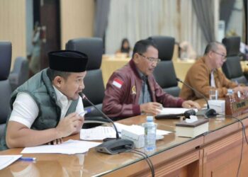 DPRD Kalsel membahas koreksi Kemendagri