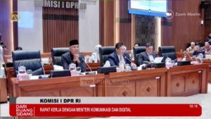 Rapat kerja Komisi I DPR RI dengan Menteri Komdigi, salah satunya membahas kementerian bencana