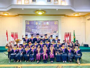 Wisudah Sekolah Lansia