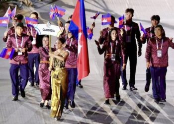 Kontingen Kamboja dalam upacara pembukaan SEA Games 2025
