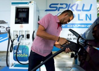 Fast charging mobil listrik