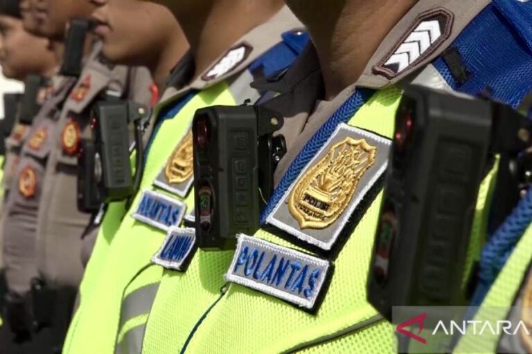Pemerintah Wacanakan Aturan Wajib Body Camera Bagi Polisi
