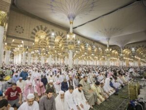 Arab Saudi Tetapkan Tarawih 10 Rakaat dan 3 Witir di Masjidil Haram & Nabawi Selama Ramadan 2026