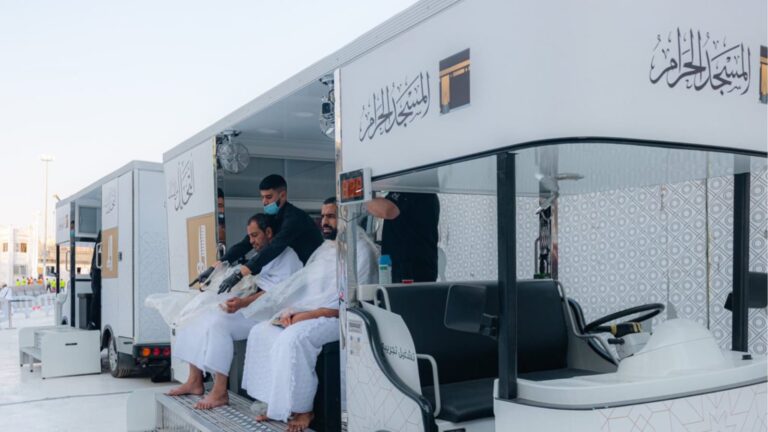 Puncak Umrah Ramadhan 1447, 12 Mobil Tahallul Gratis Siap Layani Jamaah di Masjidil Haram