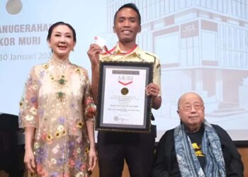 Khoirul Anam, Satpam Cetak Rekor MURI dengan Karya Ilmiah Terbanyak